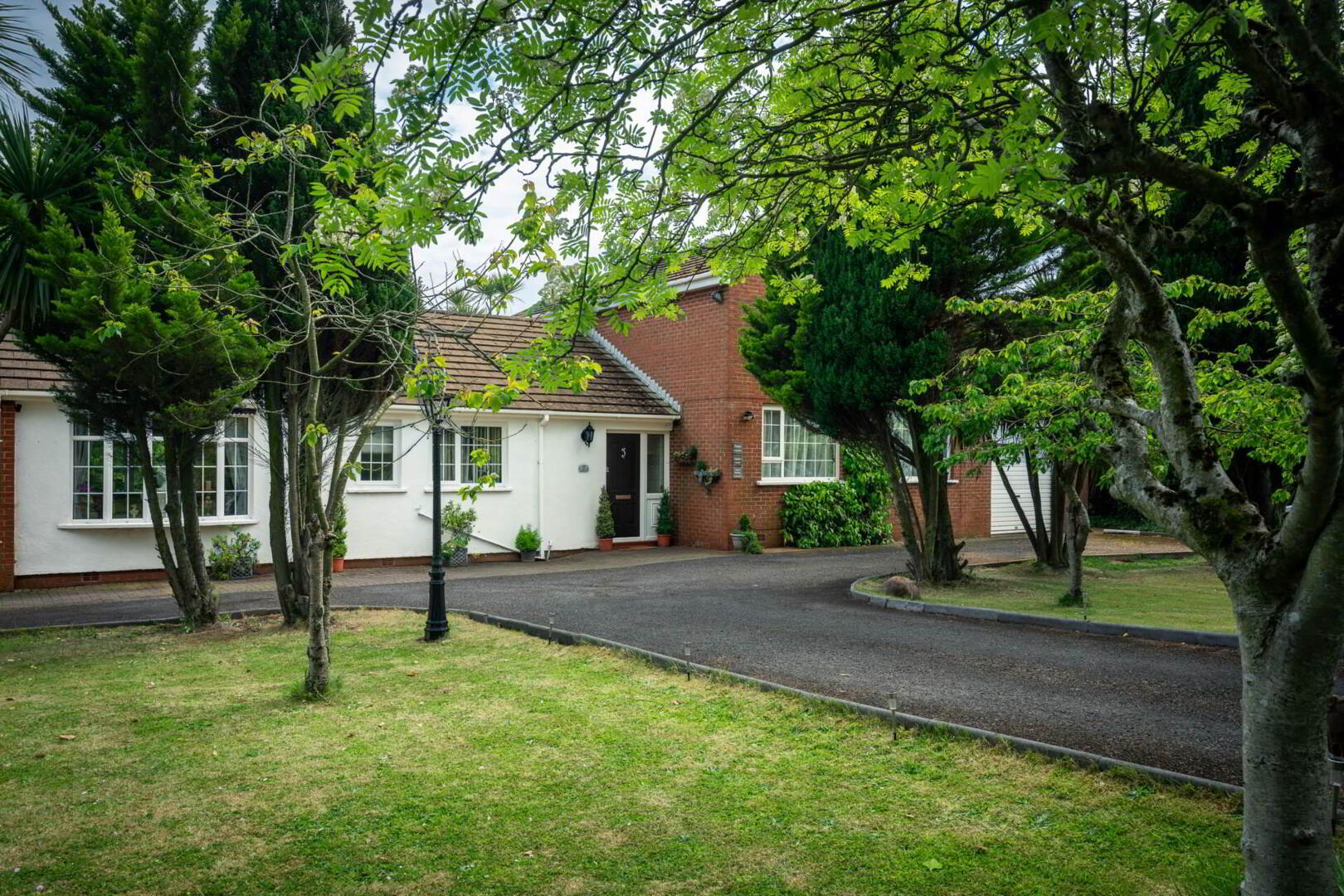 property description image