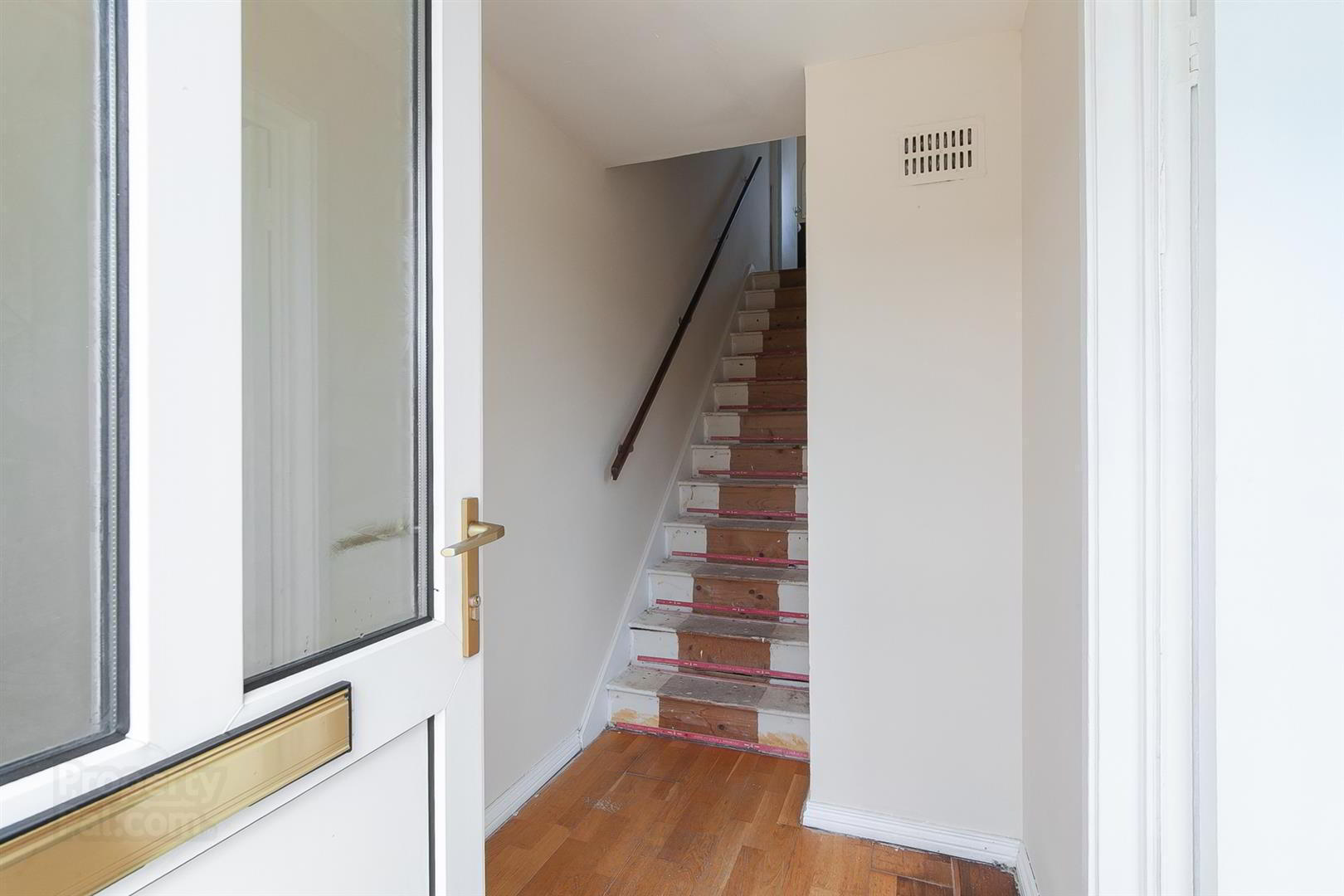 5 Canberra Gardens 4 of 19