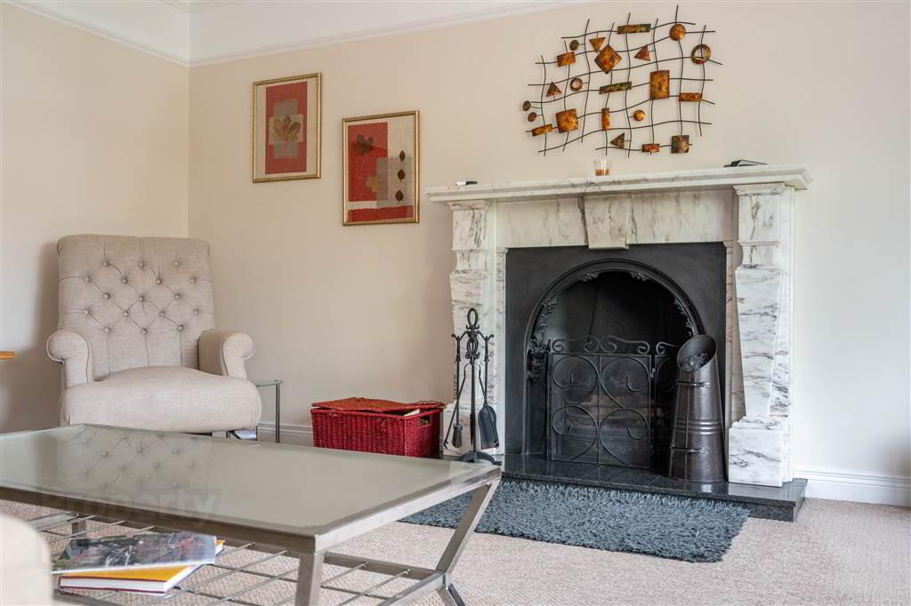 8 Woodcroft Rise 10 of 47