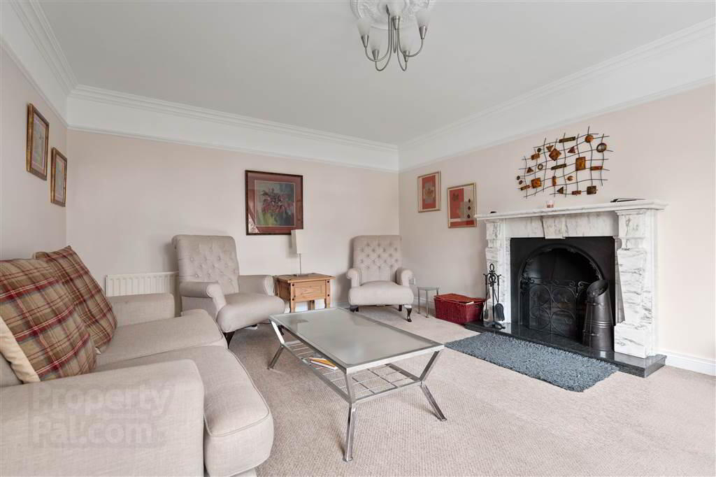 8 Woodcroft Rise 7 of 47