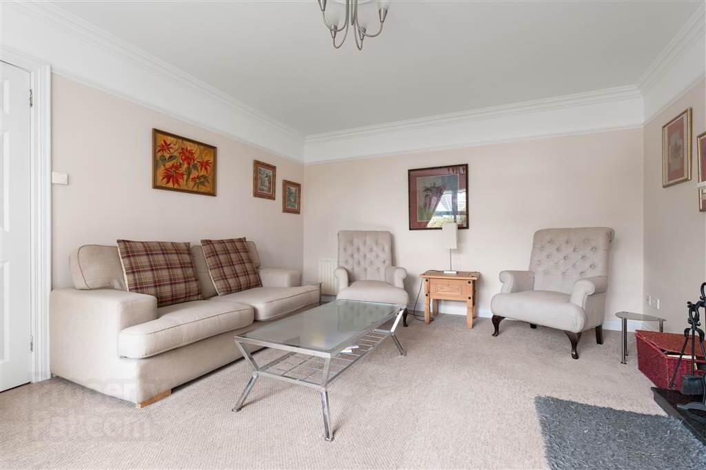 8 Woodcroft Rise 8 of 47