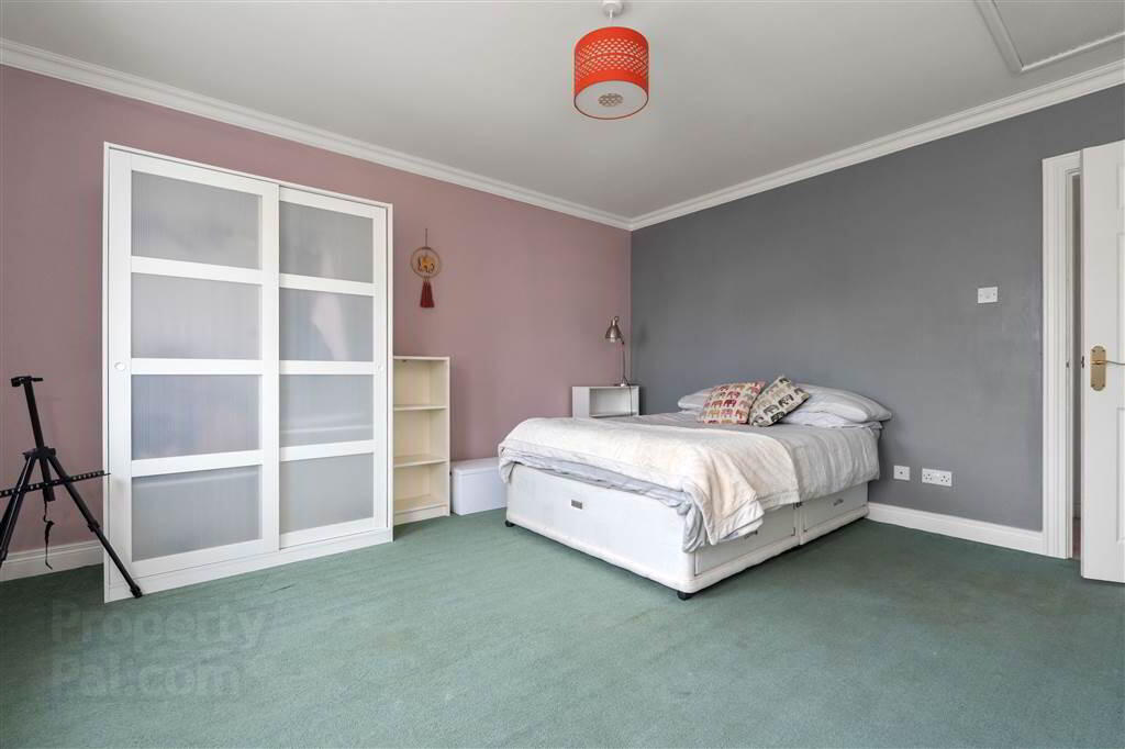 8 Woodcroft Rise 26 of 47