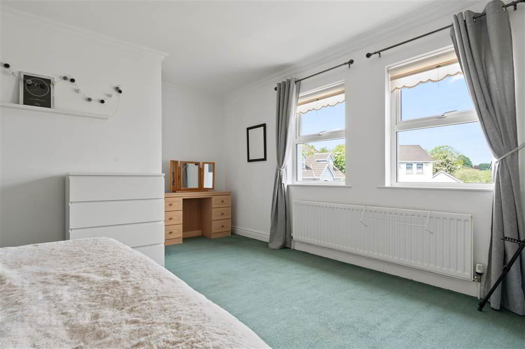 8 Woodcroft Rise 27 of 47