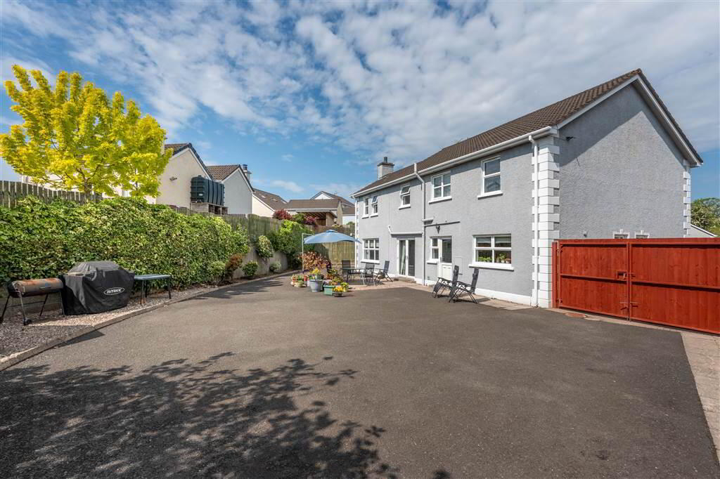 8 Woodcroft Rise 46 of 47
