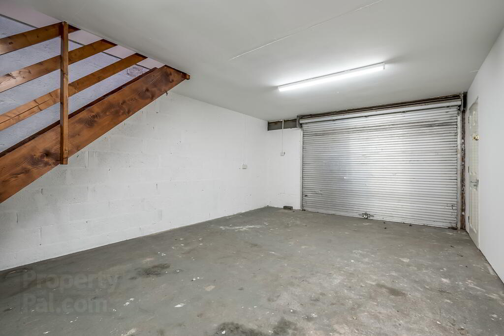 The Mews, Eglantine Avenue 5 of 10