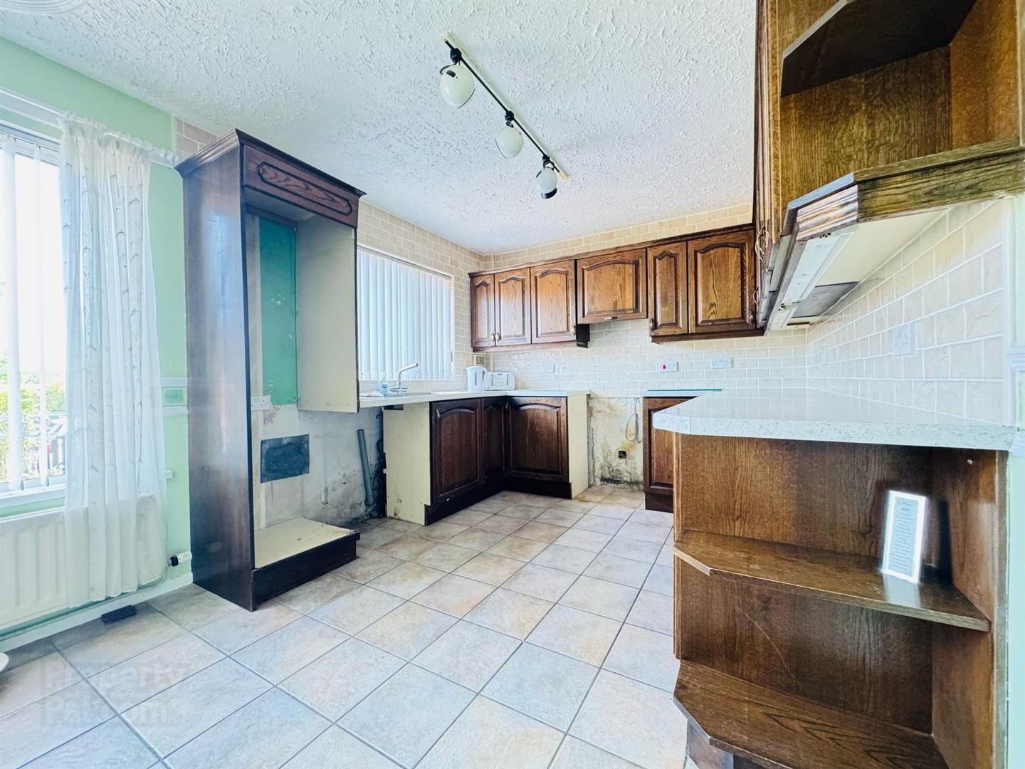 79 Bleach Green Avenue 5 of 13