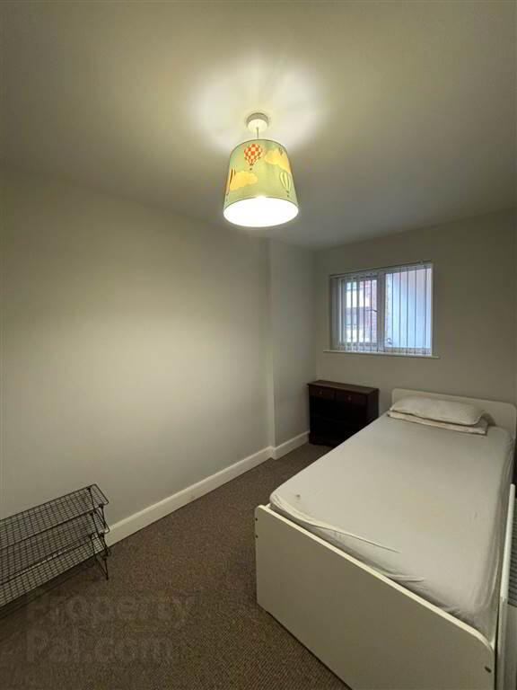 211 College Court Central 8 of 9