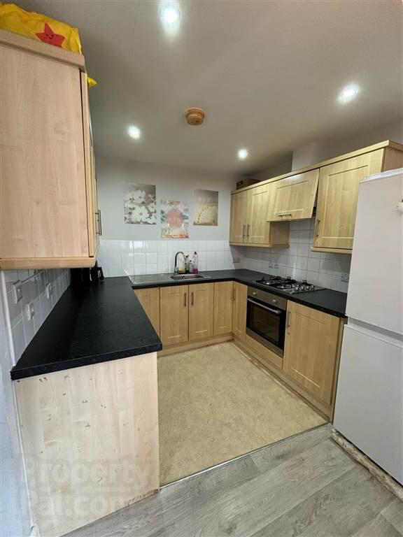 211 College Court Central 5 of 9