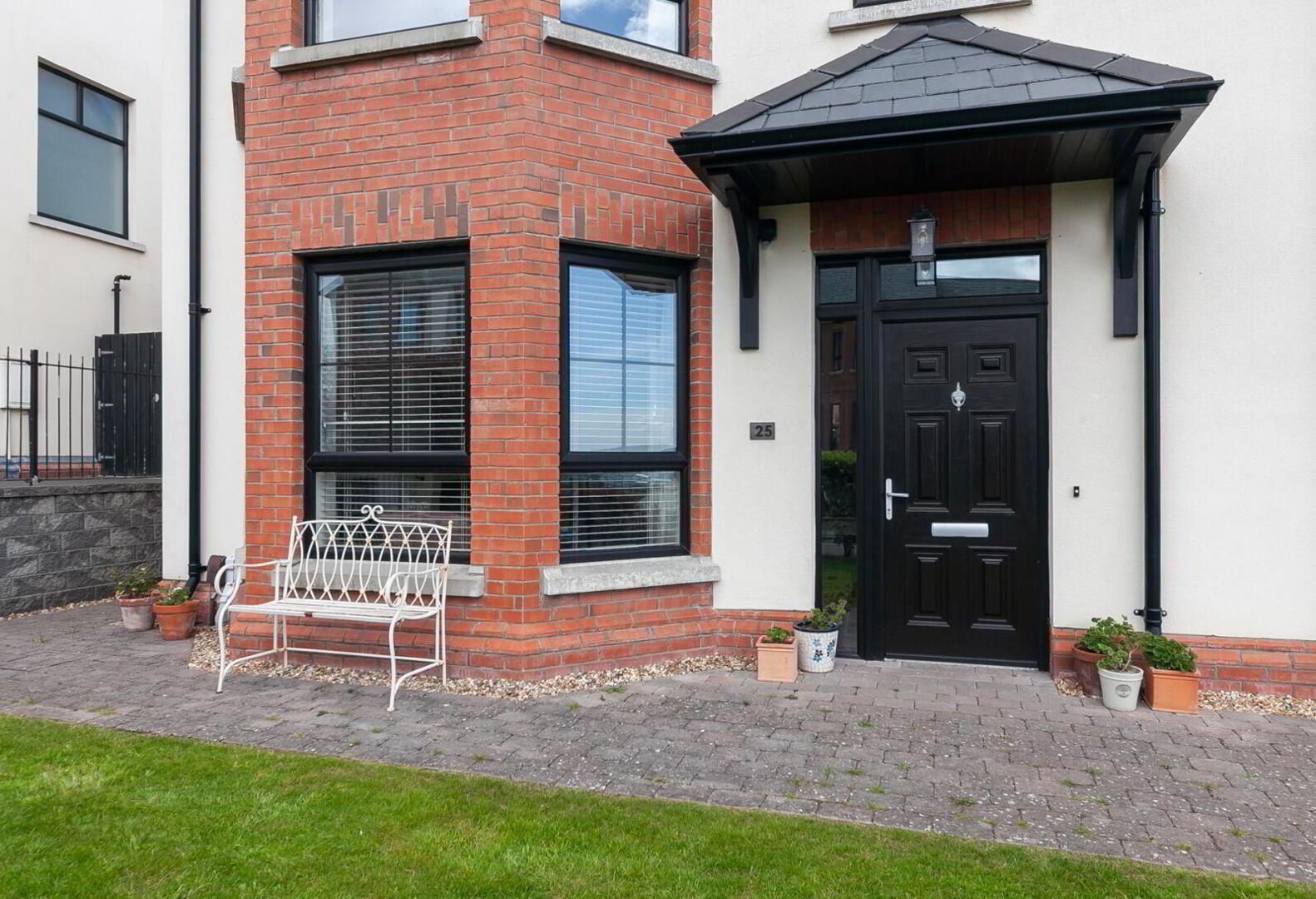 25 Donegall Park Gardens 3 of 41