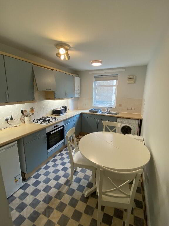 13 Lauriston Gardens 3 of 14