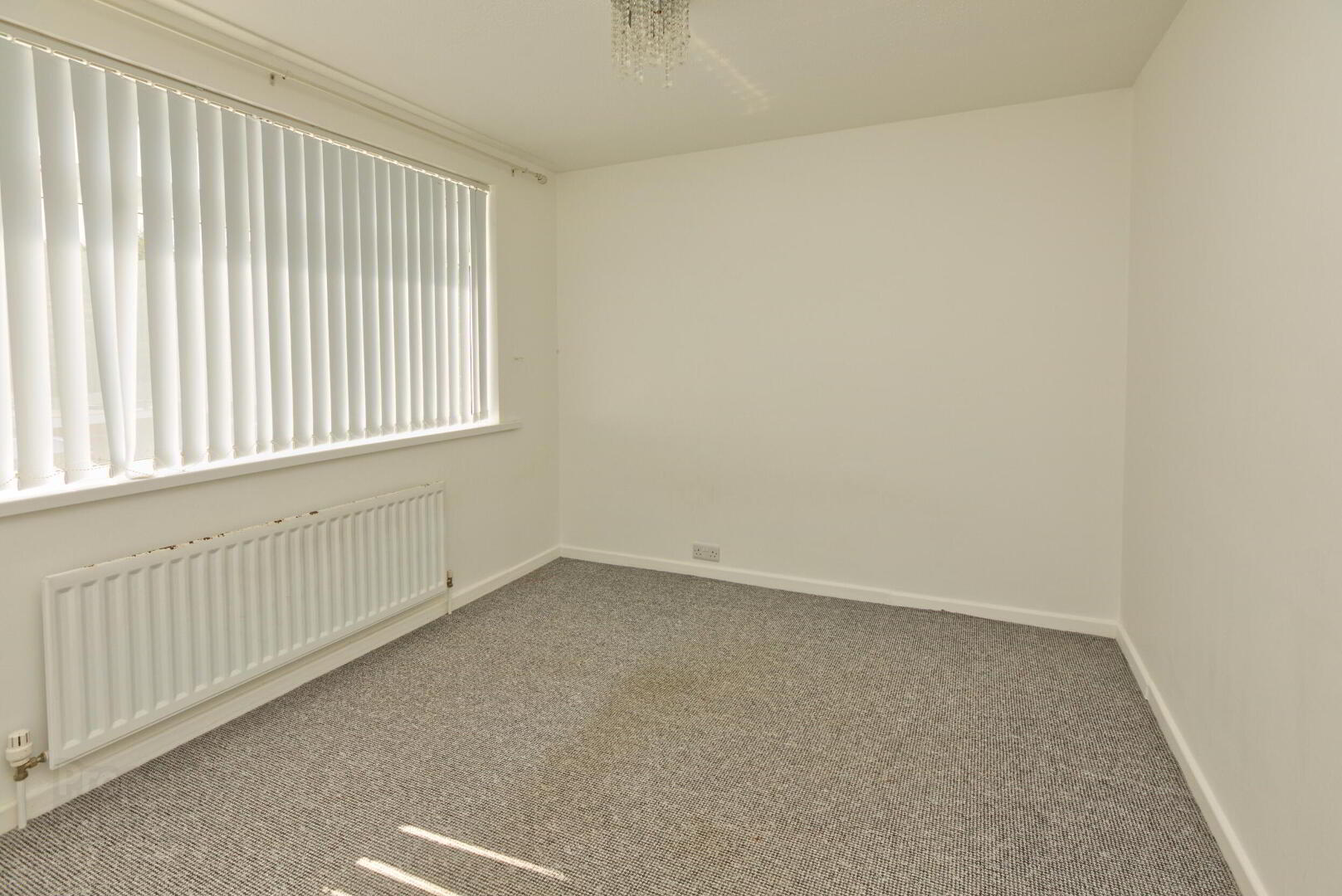 9 Aston Gardens 10 of 12