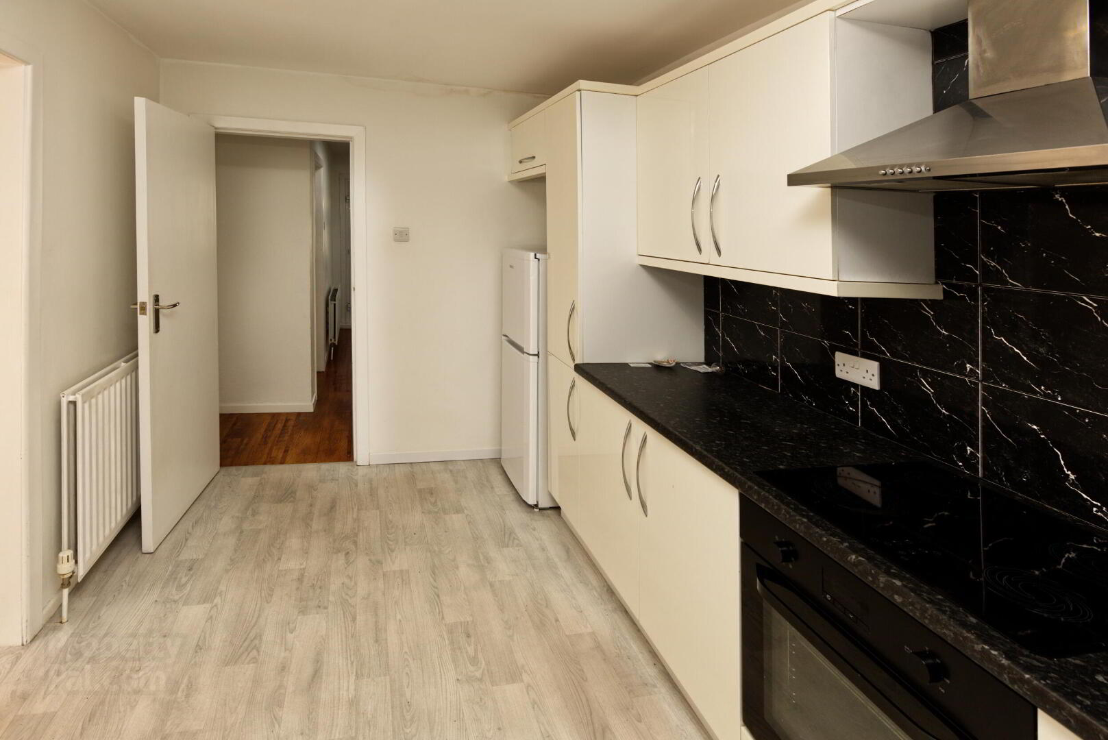9 Aston Gardens 7 of 12