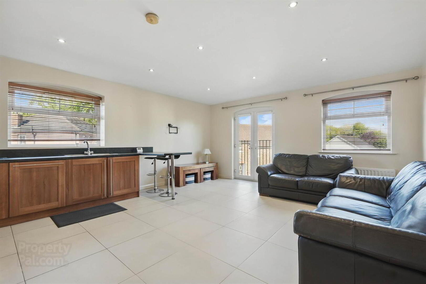 property description image