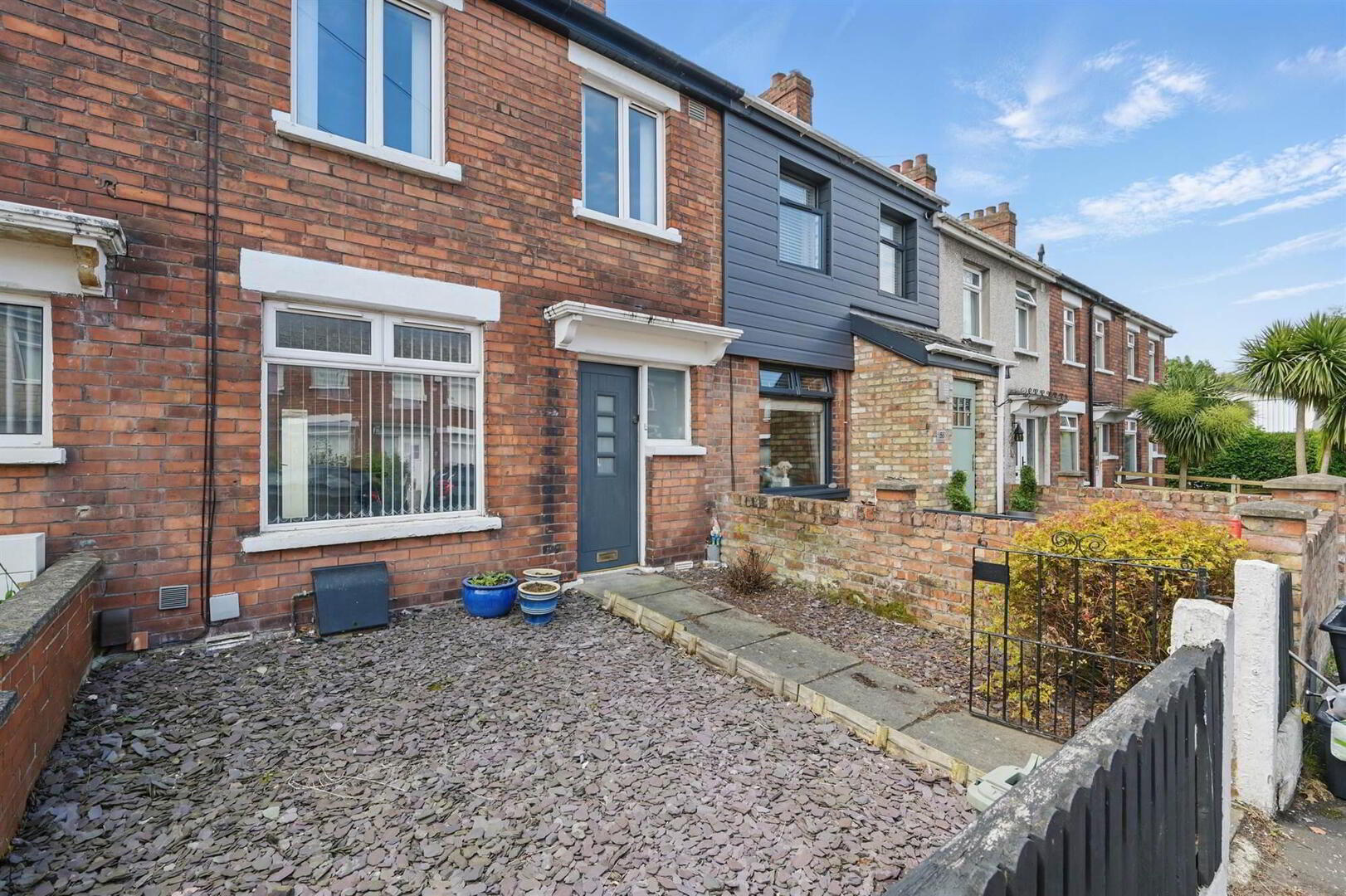 54 Sandbrook Park 1 of 12