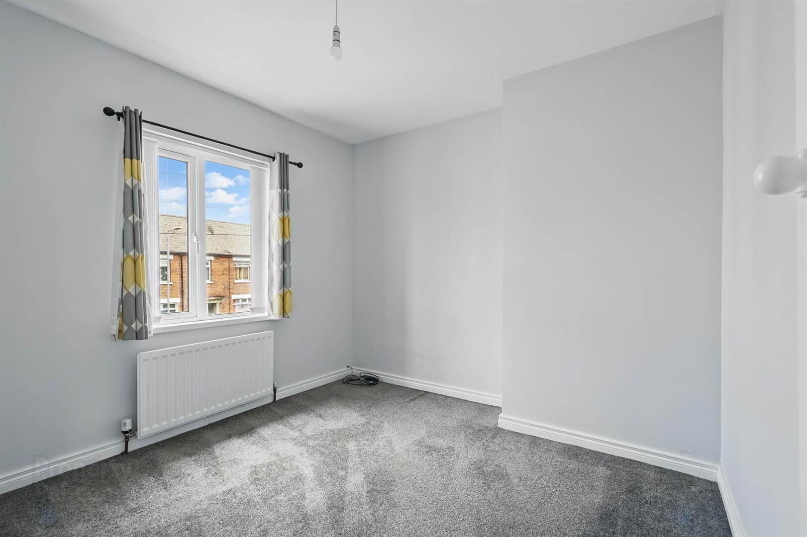 54 Sandbrook Park 10 of 12