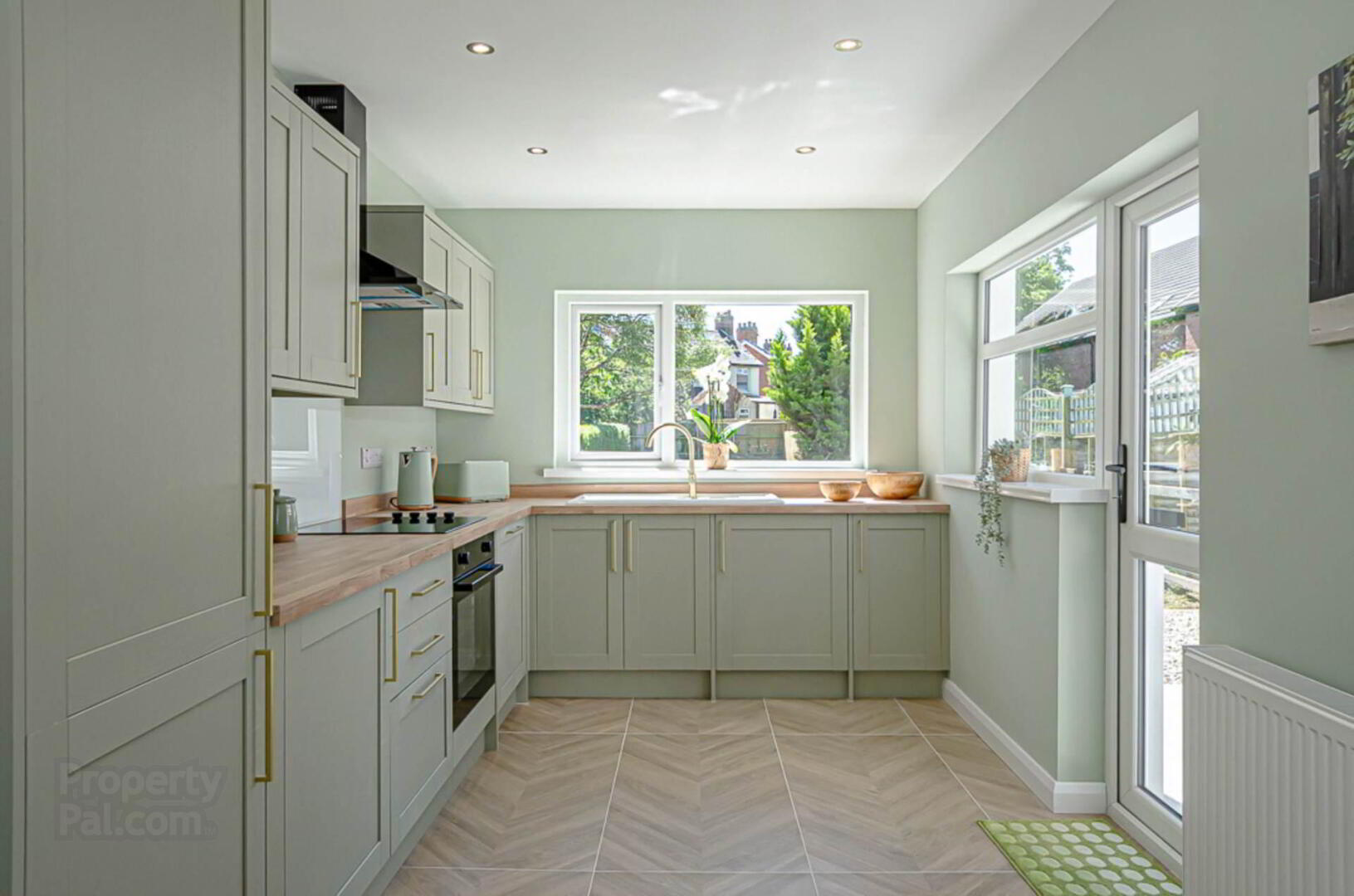 15 Hillsborough Drive 20 of 55