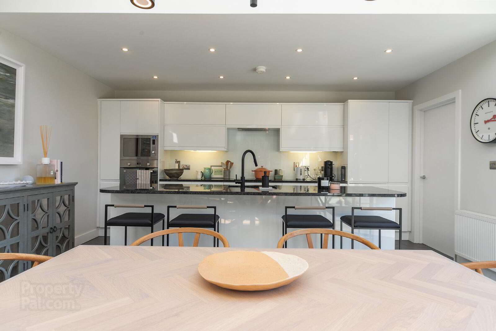 2a Glenview Avenue 12 of 35