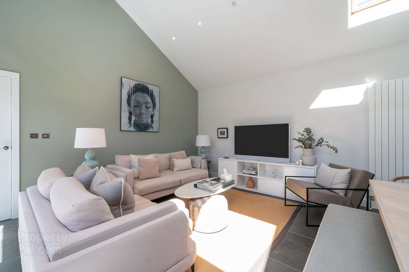 2a Glenview Avenue 8 of 35