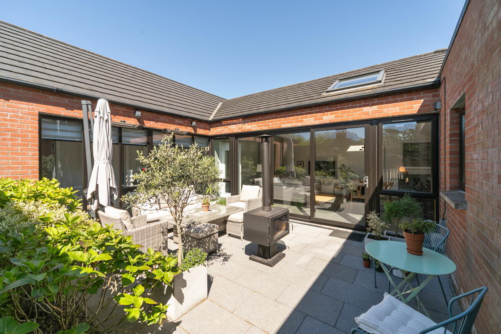 2a Glenview Avenue 27 of 35