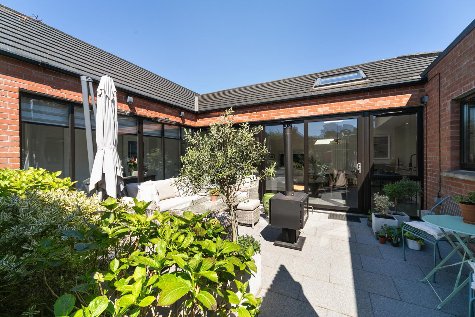 2a Glenview Avenue 32 of 35