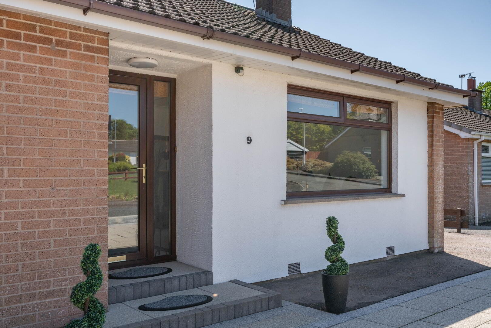 property description image