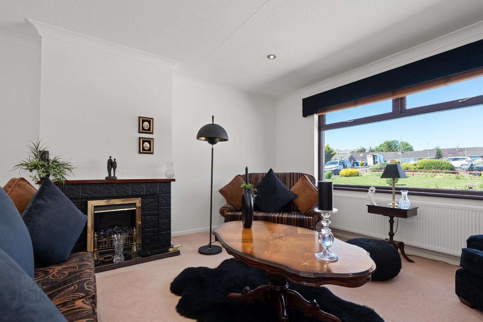 9 Leydene Court 4 of 33