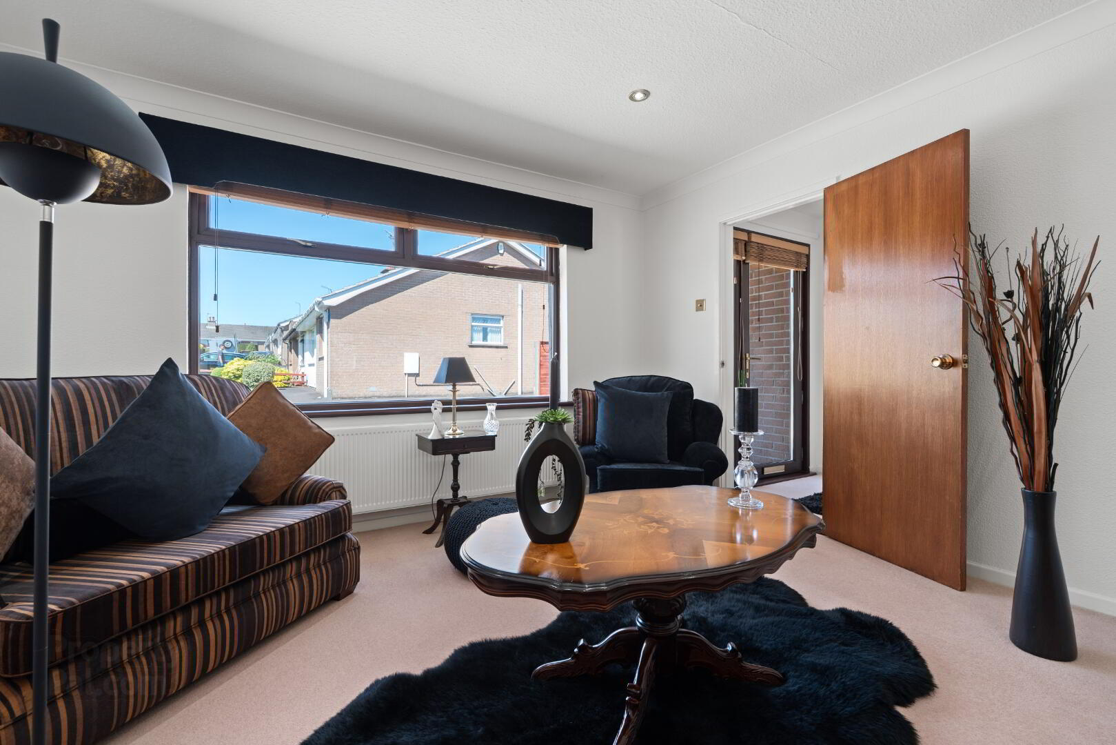 9 Leydene Court 5 of 33