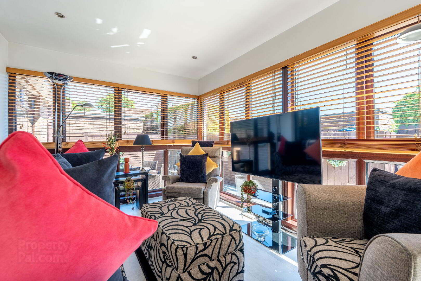 9 Leydene Court 16 of 33
