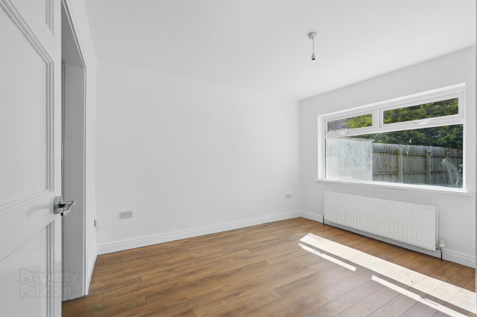 32 Sunderland Road 6 of 19