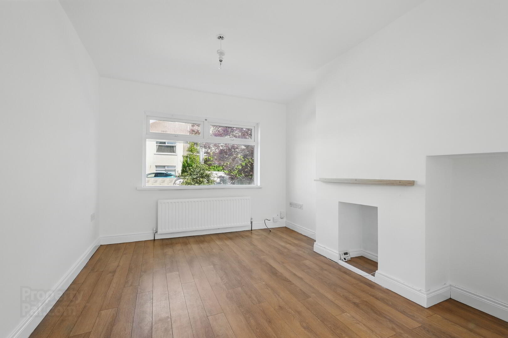 32 Sunderland Road 4 of 19
