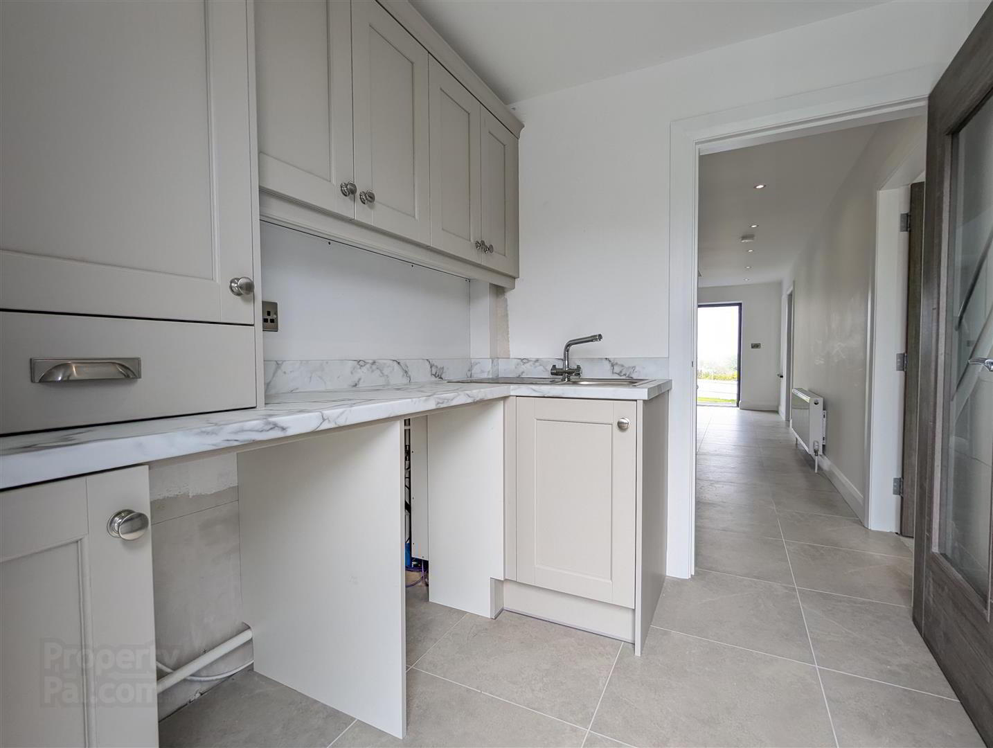 56 Tollymore Road 17 of 36