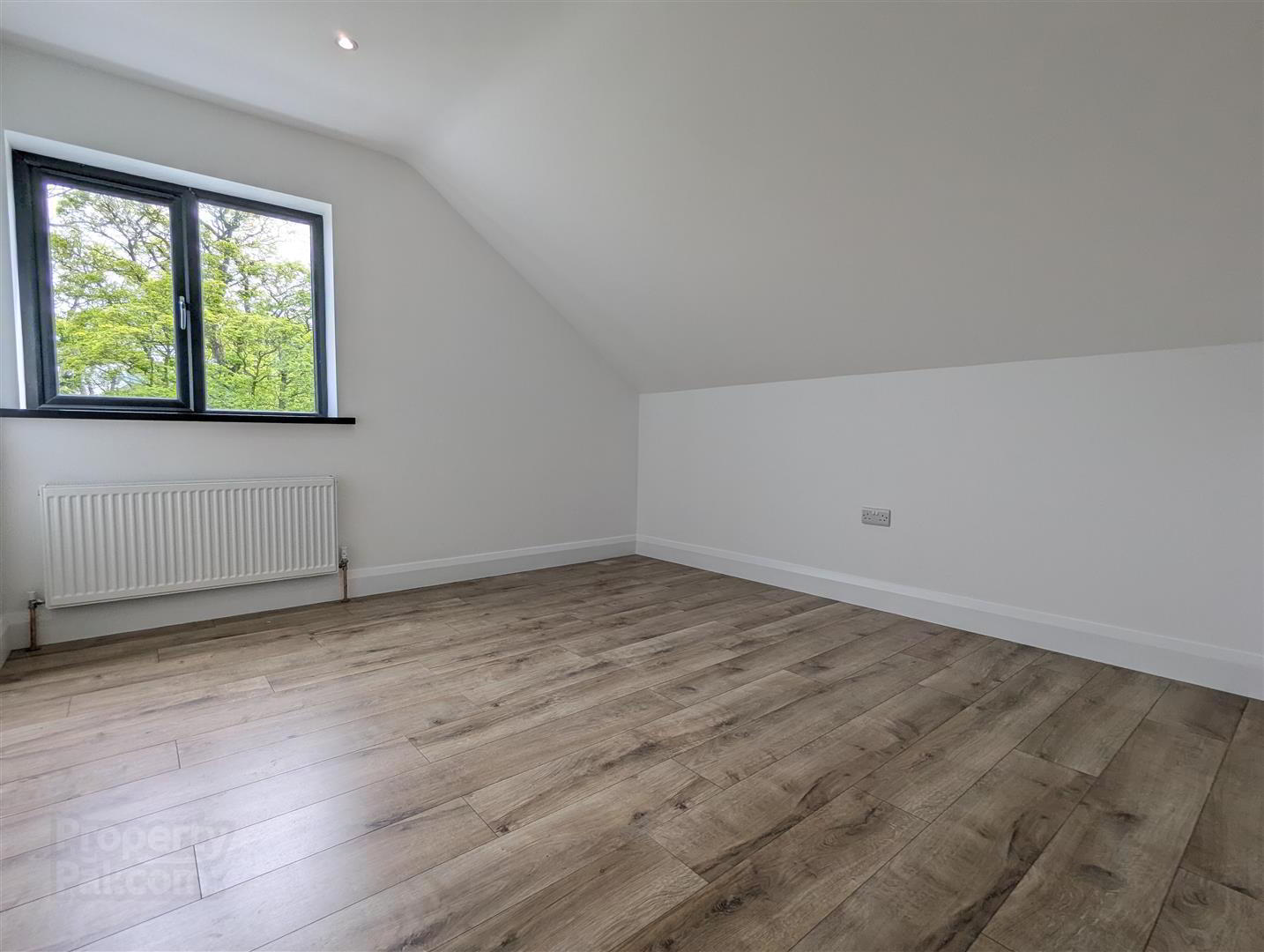 56 Tollymore Road 26 of 36
