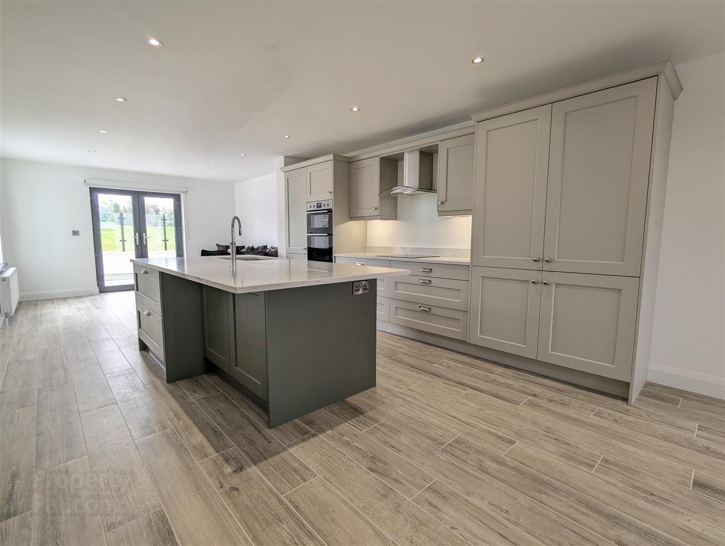 56 Tollymore Road 9 of 36