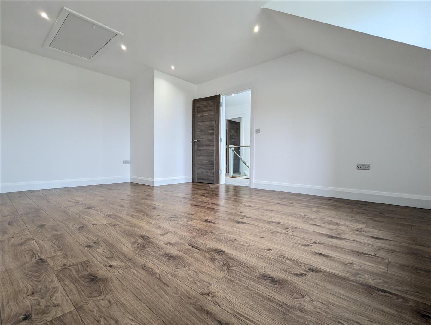 56 Tollymore Road 24 of 36