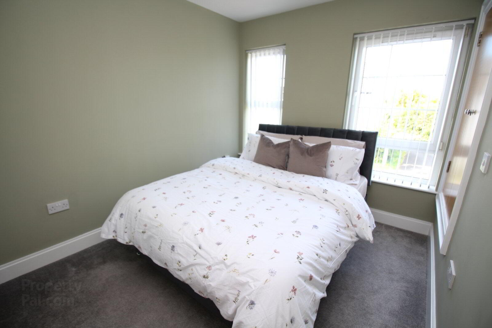 280 Larne Road 11 of 16