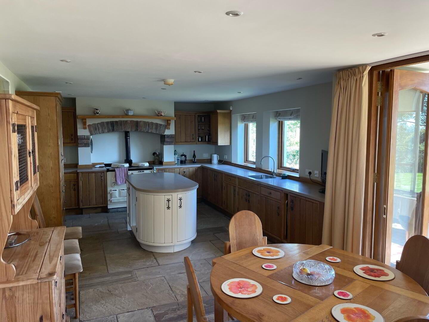 24  Bayview Road 5 of 17