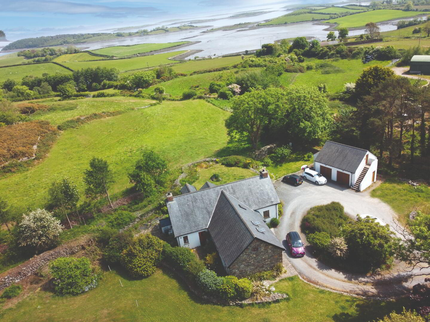24  Bayview Road 1 of 17