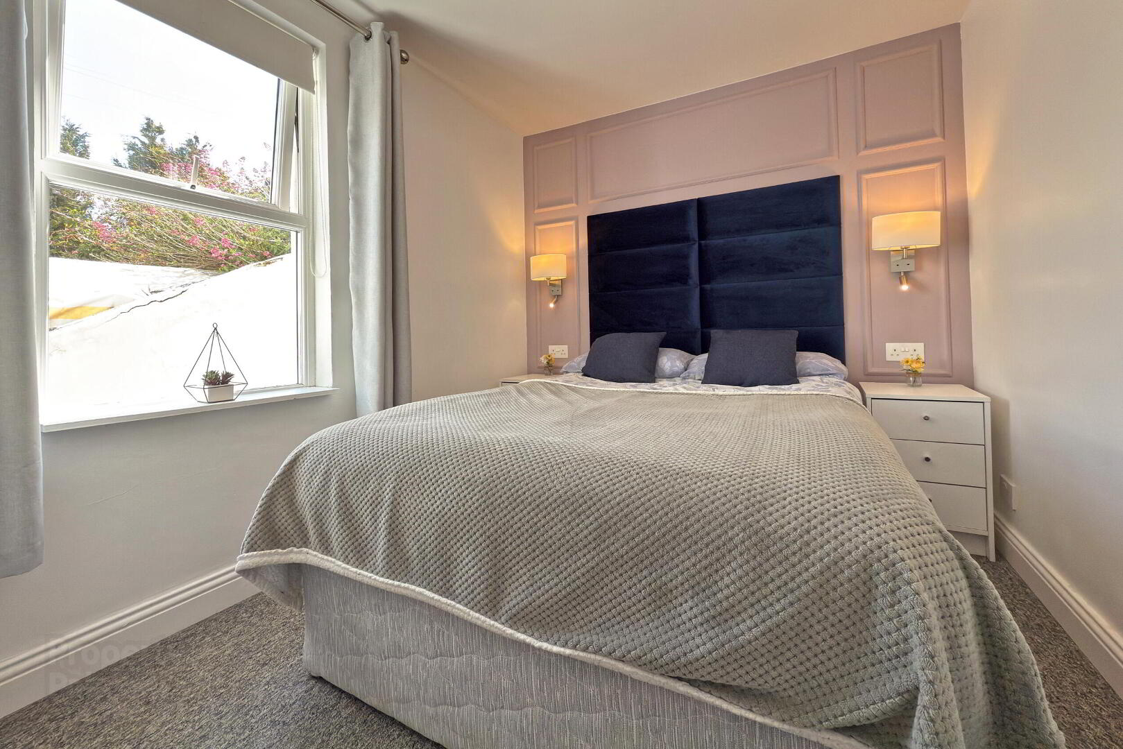 Flat 2, 64 Causeway Street 7 of 10