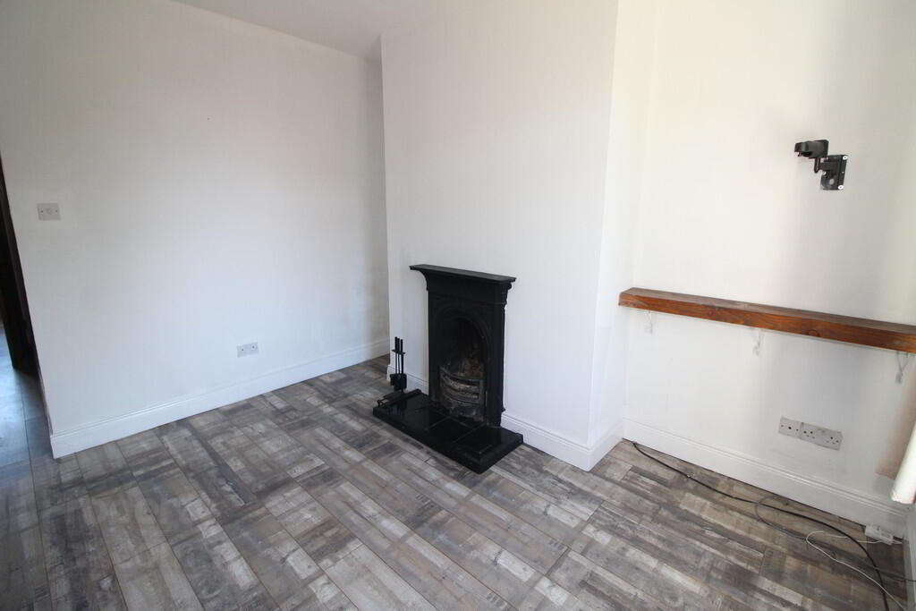 243 Carnmoney Road 4 of 29