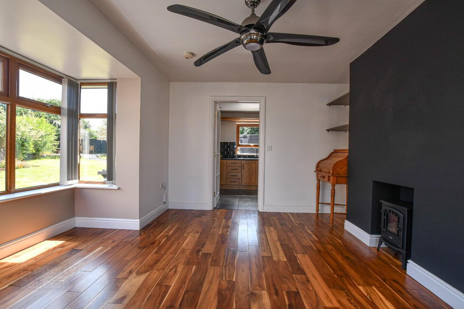 51 Stonebridge Gardens 4 of 46