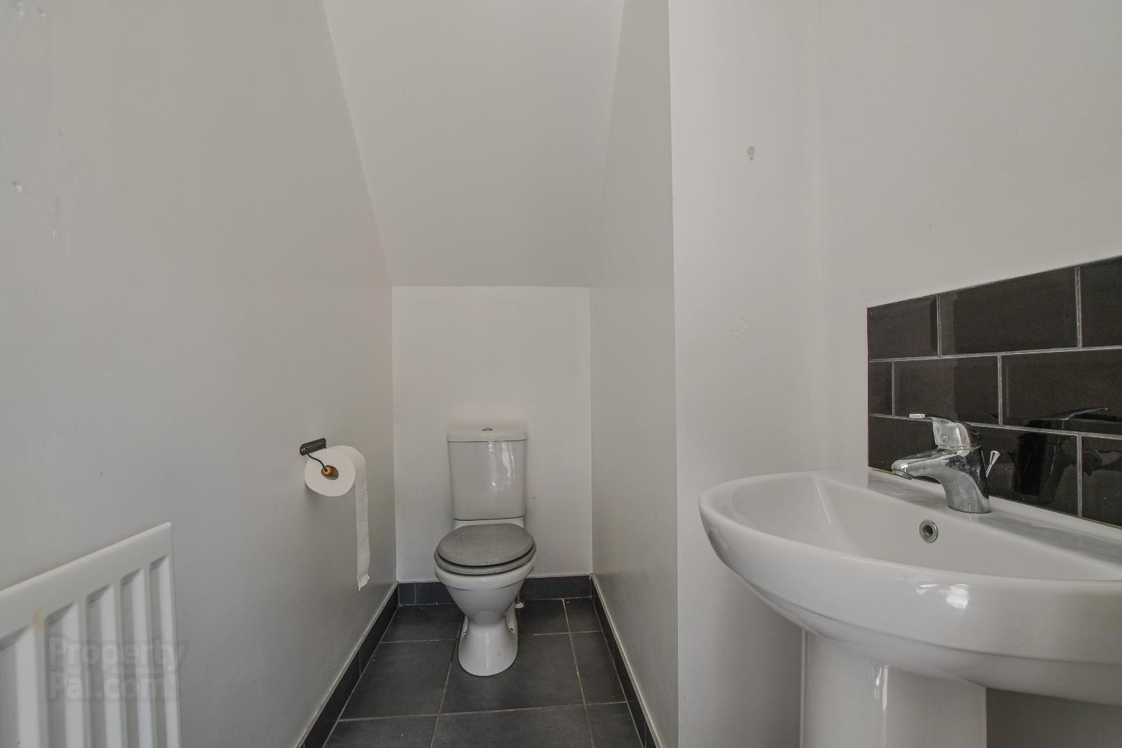 51 Stonebridge Gardens 15 of 46