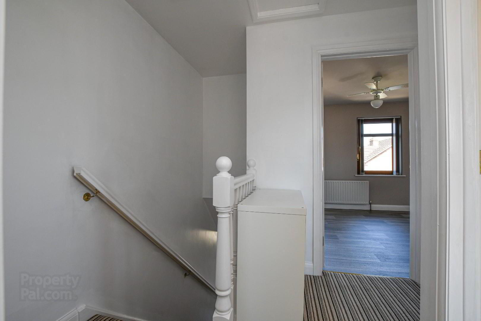 51 Stonebridge Gardens 16 of 46