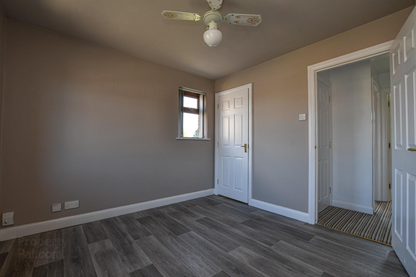 51 Stonebridge Gardens 19 of 46