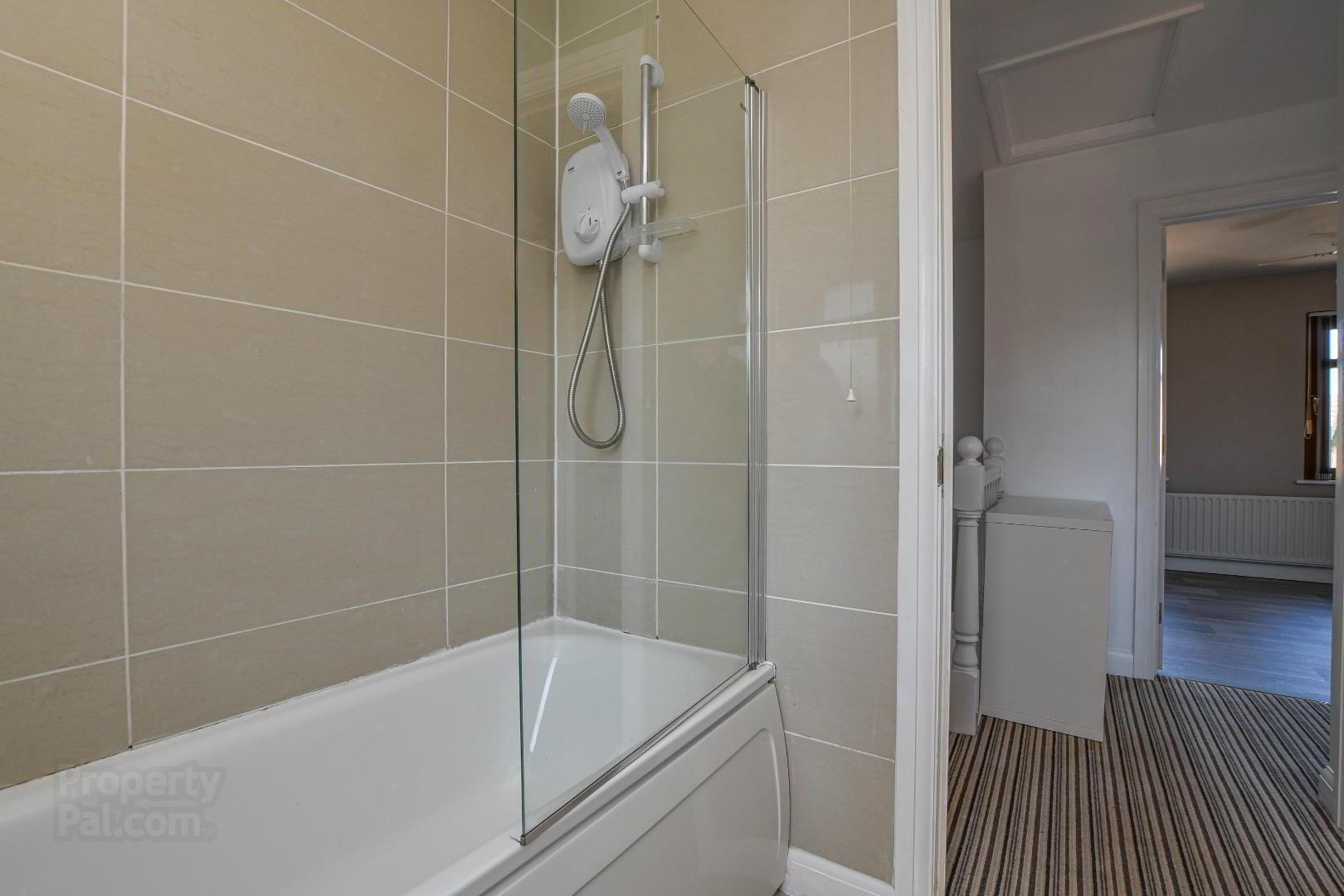 51 Stonebridge Gardens 45 of 46