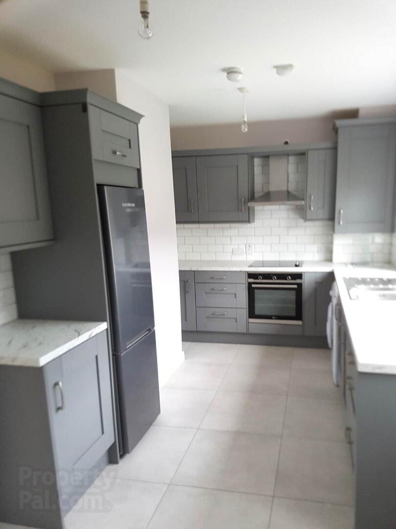 82 Charles Street 3 of 14