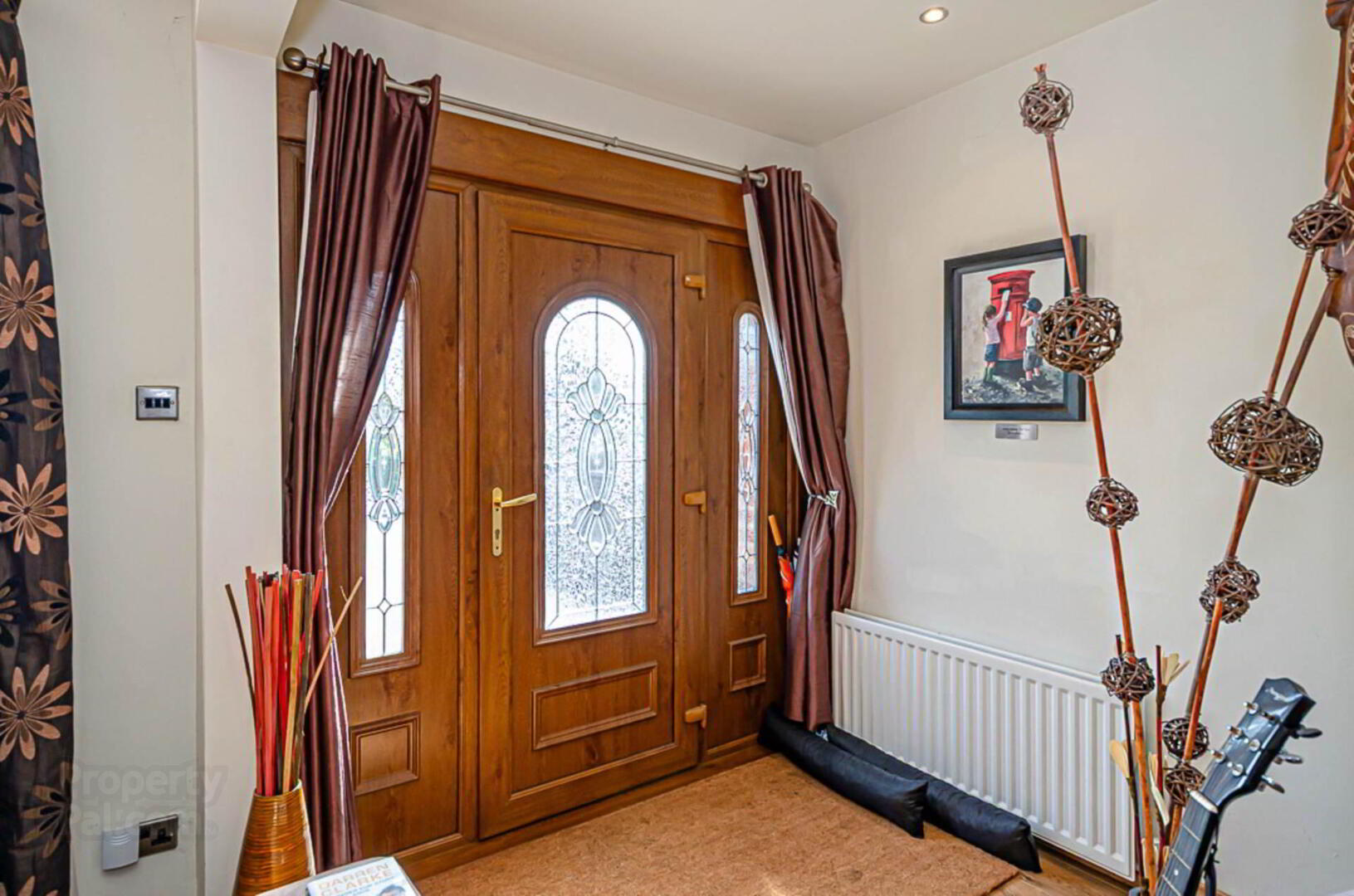 25 Glen Road 3 of 35