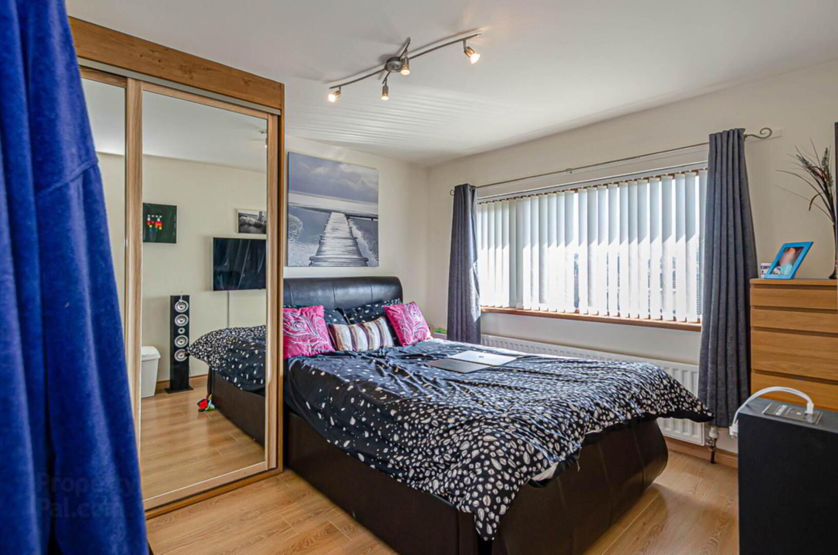 25 Glen Road 18 of 35