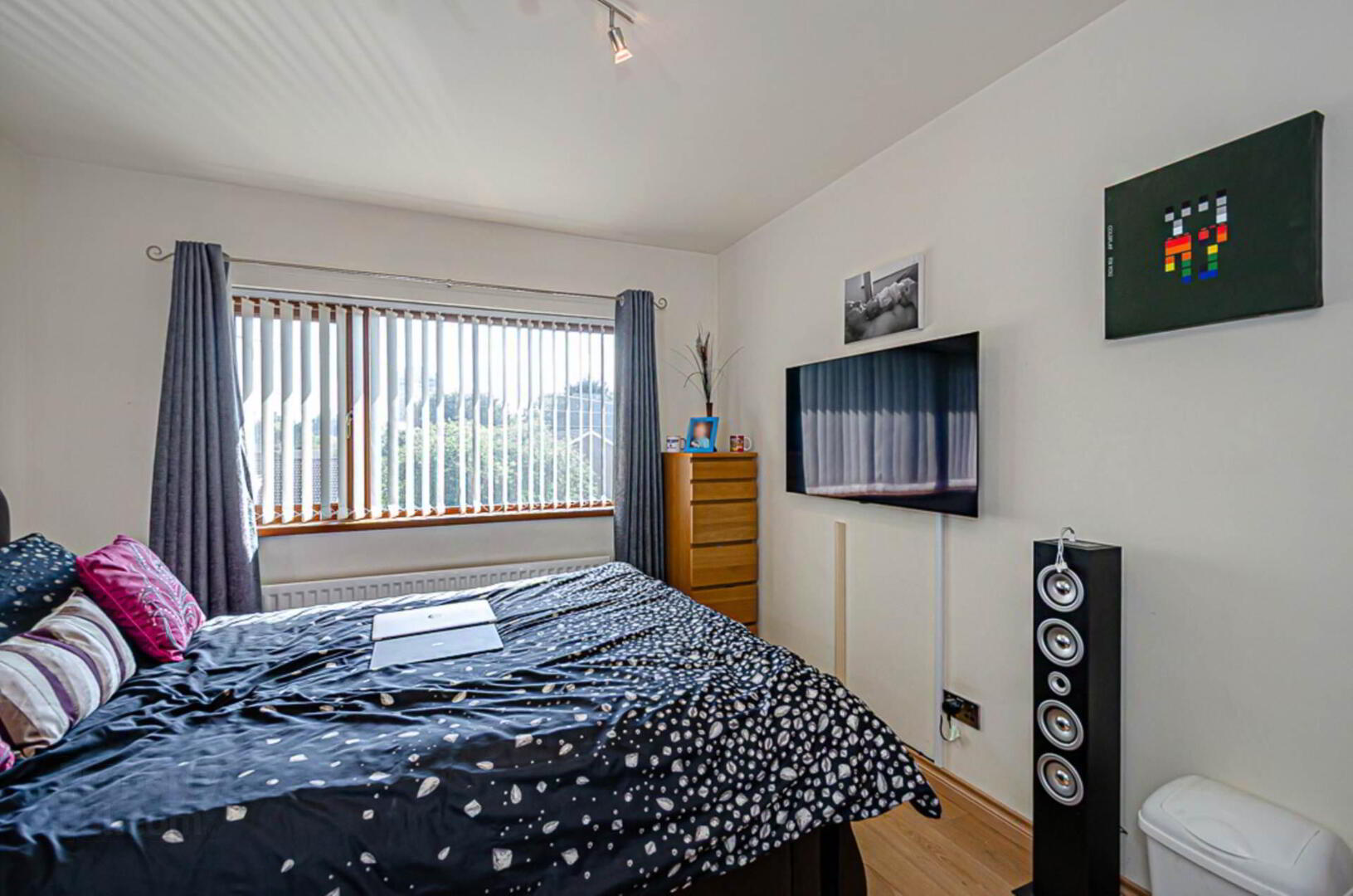 25 Glen Road 19 of 35