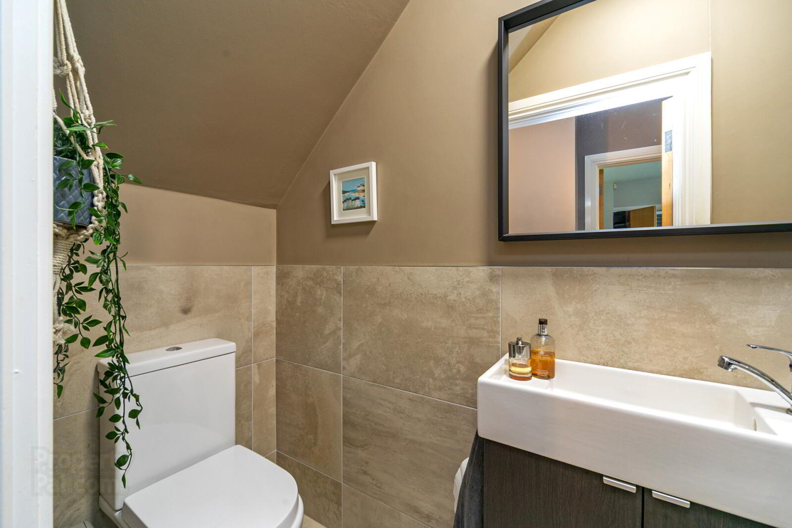 71b Shandon Park 6 of 46