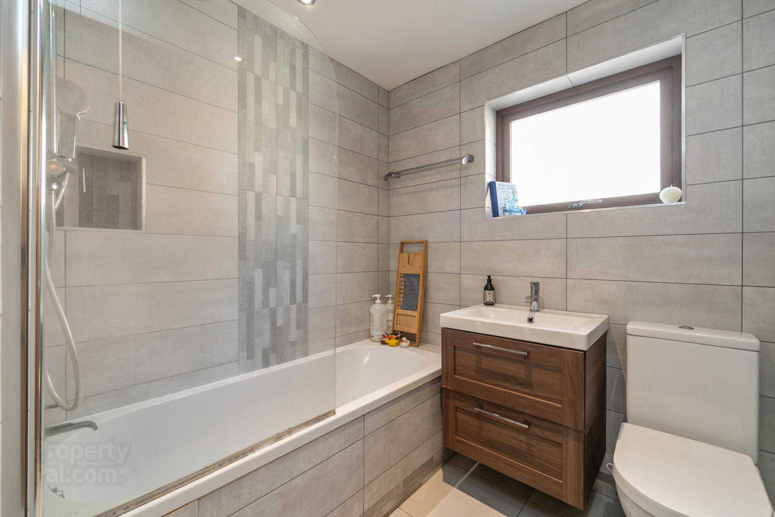 71b Shandon Park 29 of 46